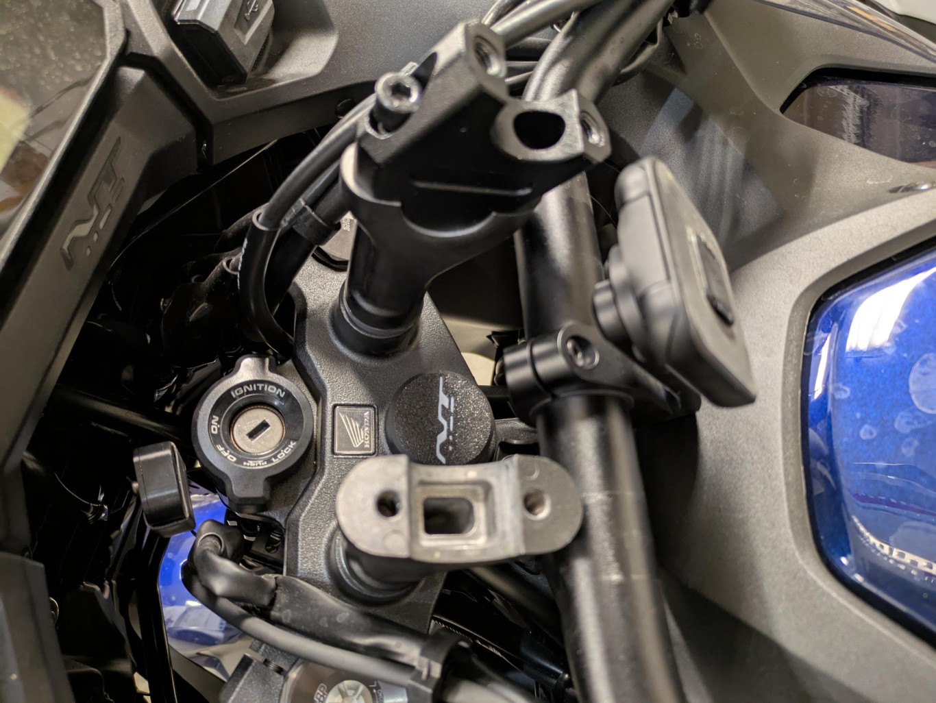 Installing risers on 2025 DCT- Detailed procedure - Modifications ...